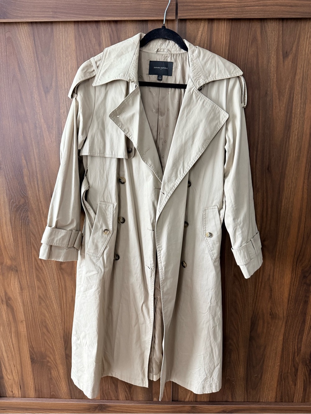Banana Republic Beige Double-Breasted Trench Coat